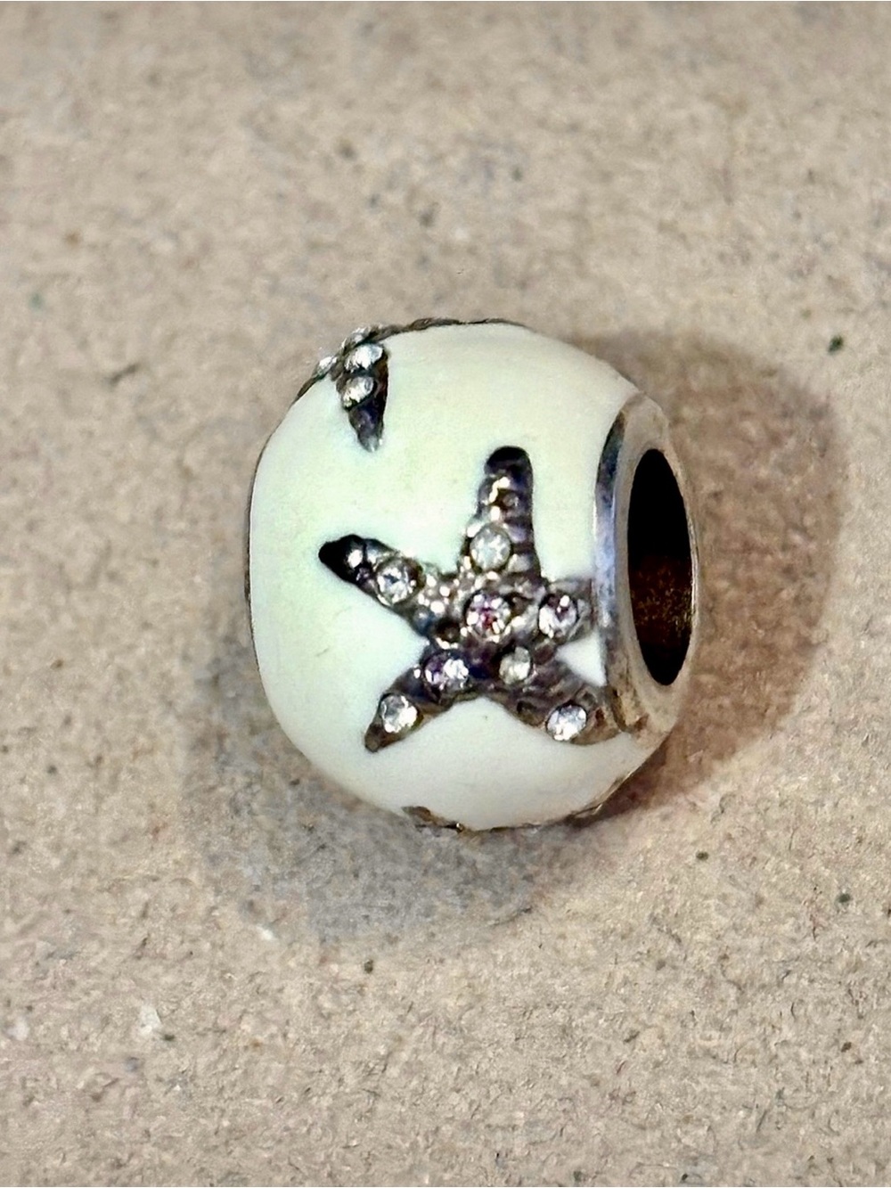 🆕Listing! Brighton Ahoy Starfish bead Off-white enamel Silver starfish Retired